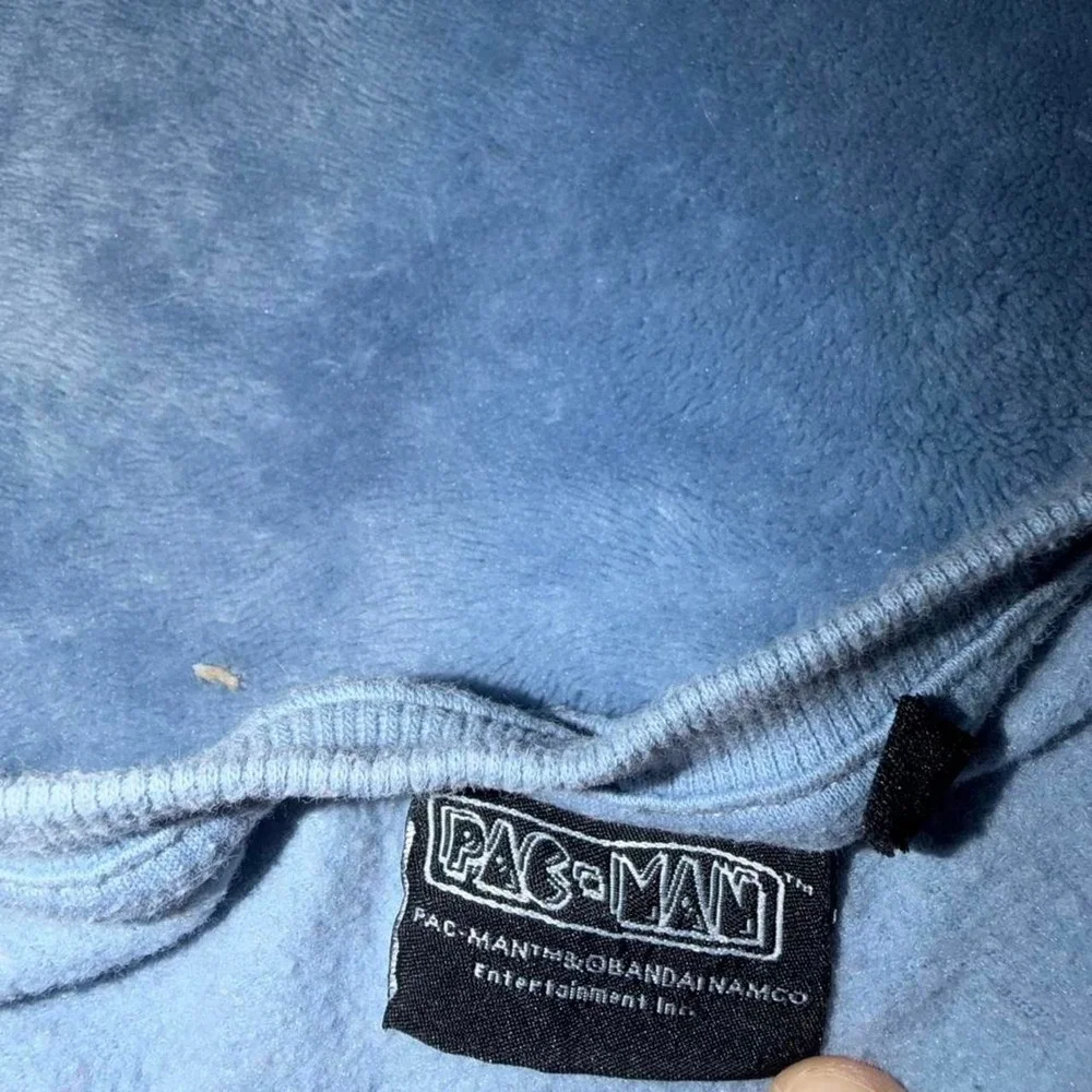 Pac Man blue sweatshirt Size m